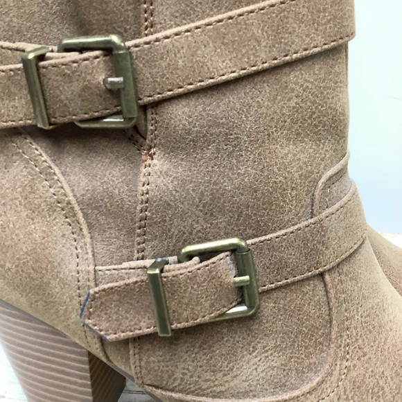 Brown/Tan Boots Size 11 Excellent Condition - Picture 3 of 10